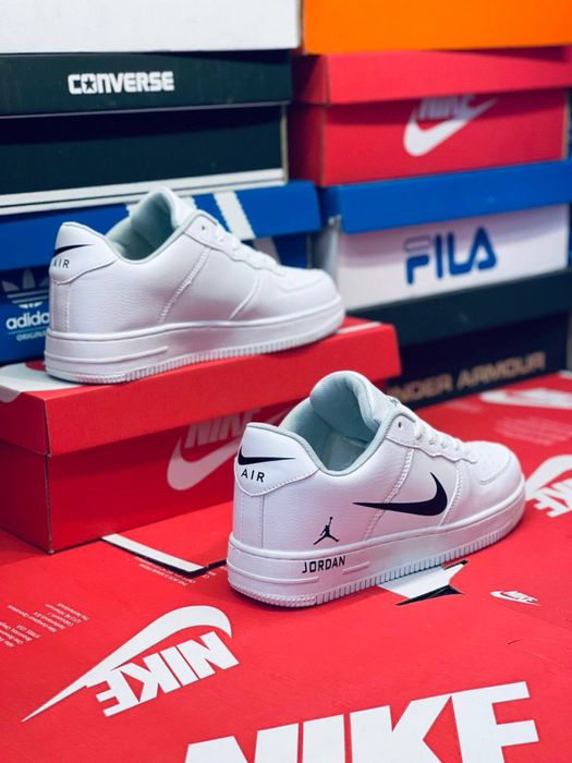 Nike Air Force Af1 белые кроссовки натуральная кожа красовки найк