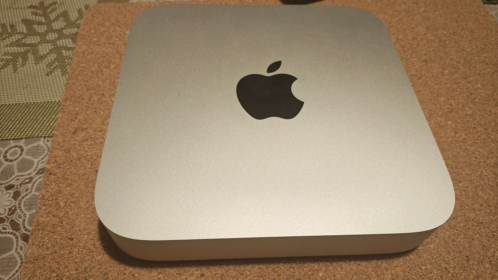 Mac mini m2  16gb 1TB