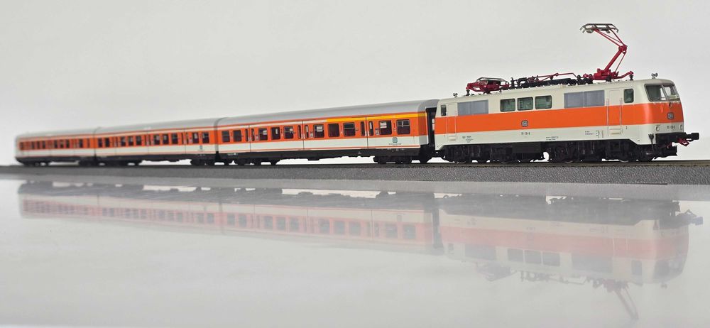 Piękny skład S-bahn - ROCO (BR111 + 3 wagony)
