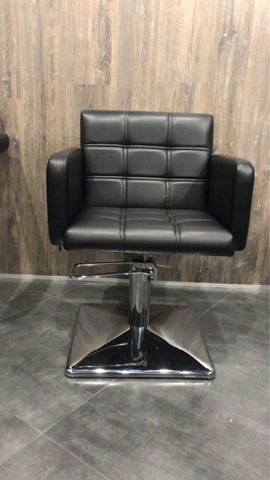 Кресло парикмахерское гидравлика, хром пятилучье, новые