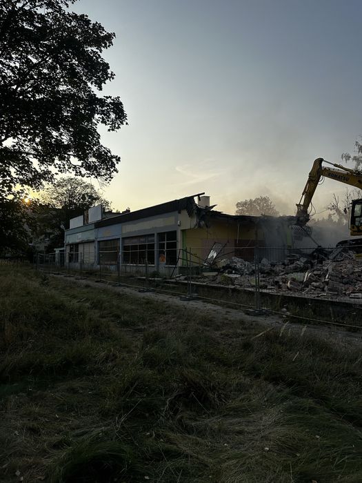 Koparka | Minikoparka | Rozbiórki | Wyburzenia | Roboty Ziemne | Kucie