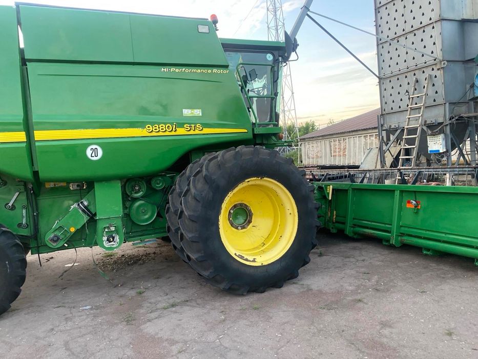 Комбайн JOHN DEERE Жатка 630 гідрофлекс