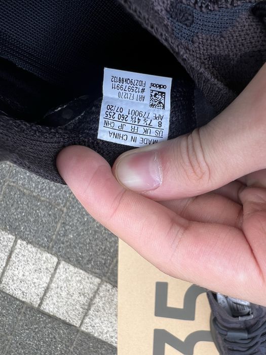 Adidas Yeezy Boost 380 Onyx sneakersy czarne buty 41 1/3
