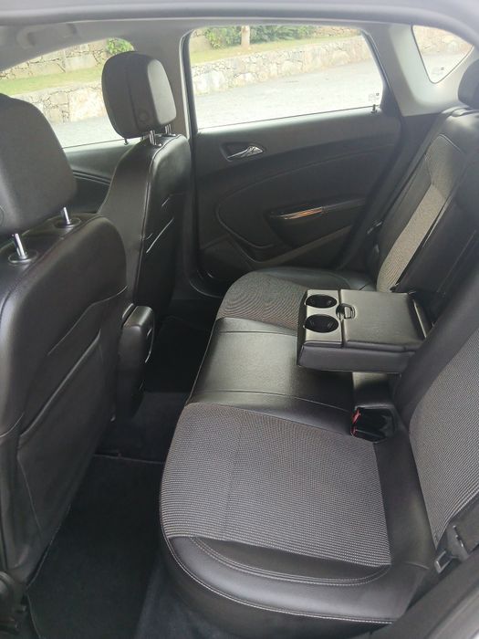 Opel Astra 1.3 CDTI  95 CV ( com apenas 215 mil kms )