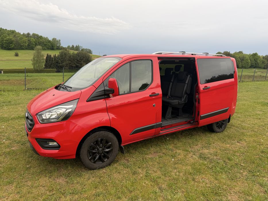 Wynajem  9 osobowego busa plus box na narty 500 l