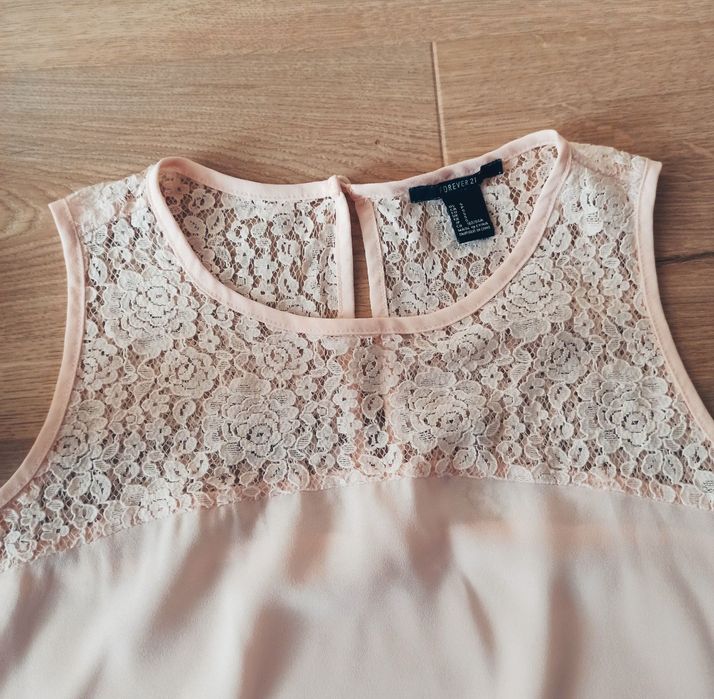Pudroworóżowa bluzka bez rękawów z koronką S M forever 21