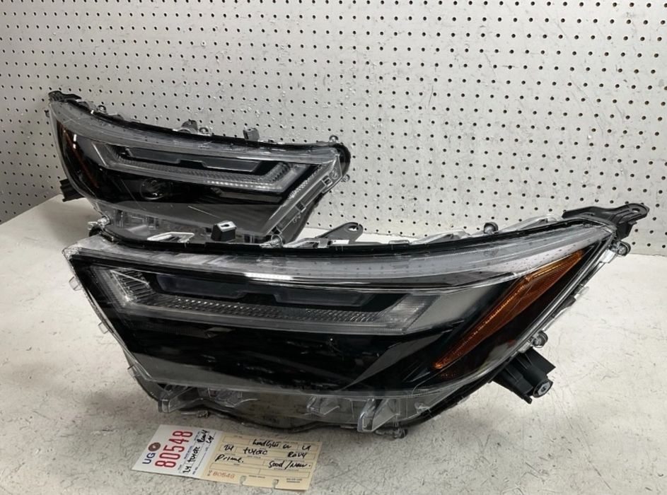 Фара Toyota Rav4 8 pin Full led права ліва 2022 2023 2024 2025 USA