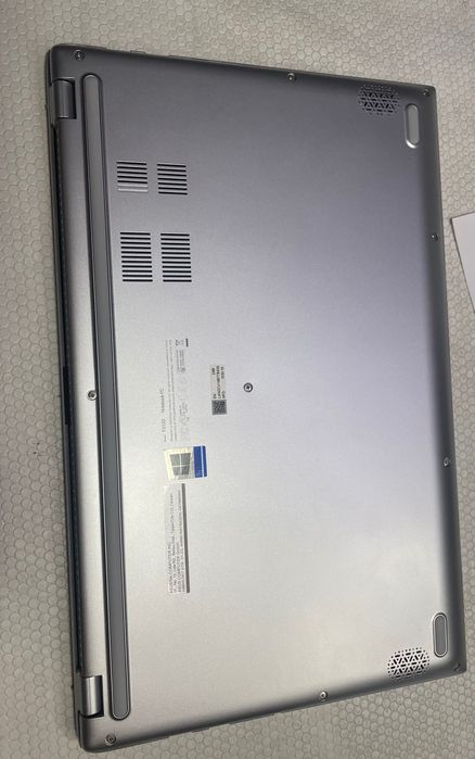 Portátil Asus F512D