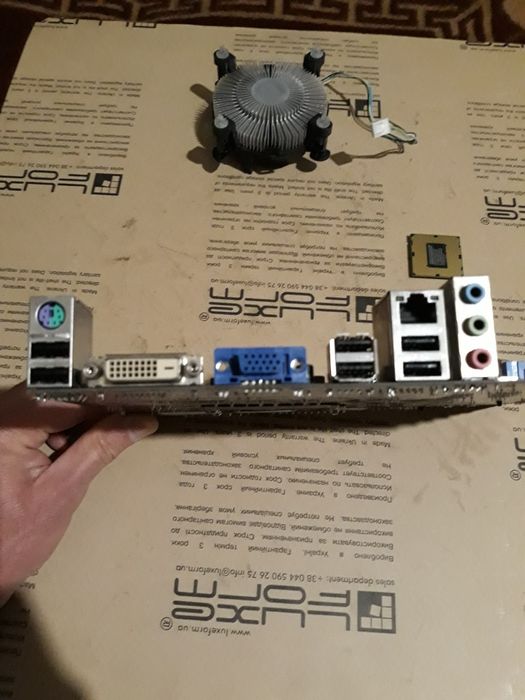 Процессор Intel Pentium G840, кулер Intel