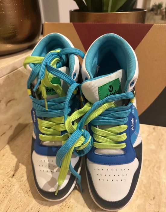 Sapatilhas Novas Victória