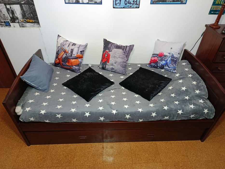 Cama com gavetão