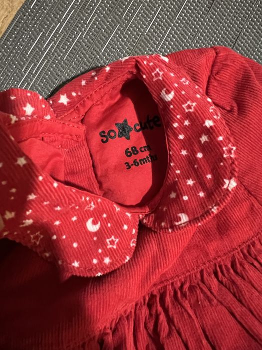Святкова нова дитяча сукня 68 розміру дві пари нових колгот в подарун.