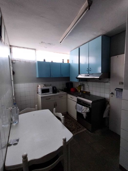 Vende-se Moradia T2 +1 -Bairro do Cedro