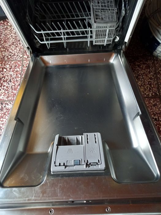 Sprzedam zmywarkę wolnostojącą Bosch  45