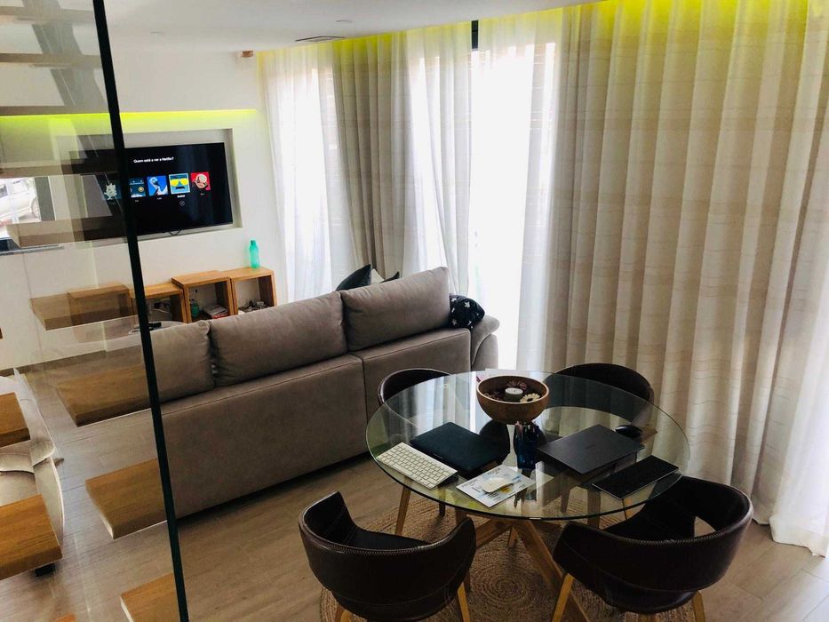 Vende-se apto. centro Alvor