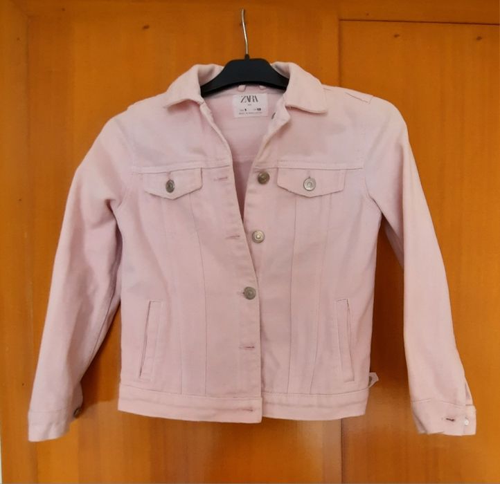 Casaco Zara e desportivos