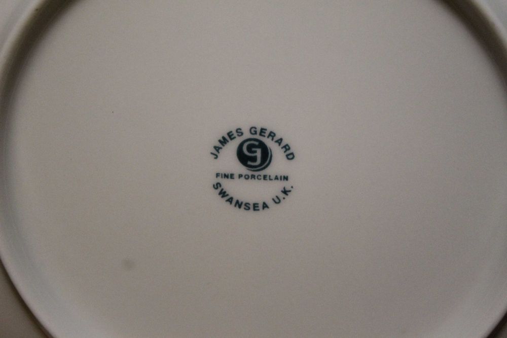 Prato Princesa Diana marcado James Gerard, fine porcelain, Swansea,U.K