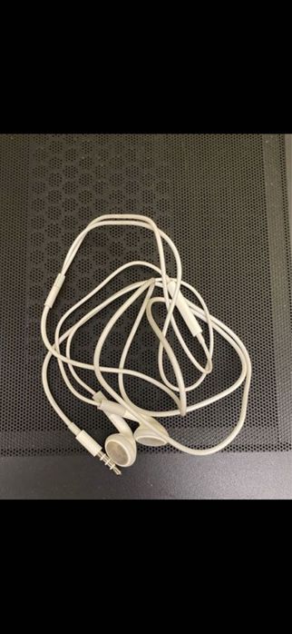 Навушники для iPhone