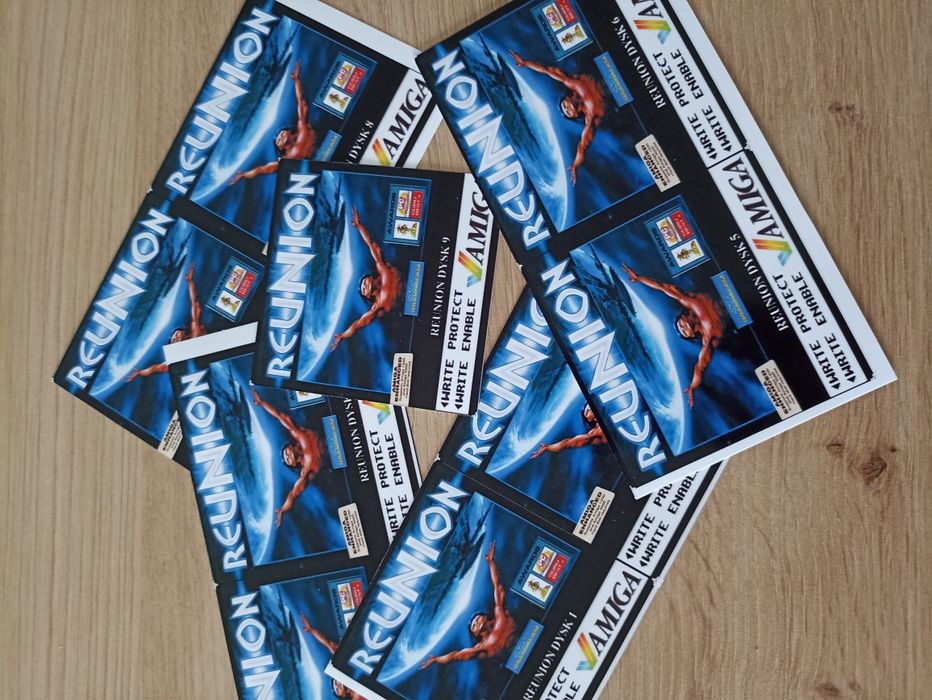 Amiga 500  Komplet labelek na dyskietki gra REUNION