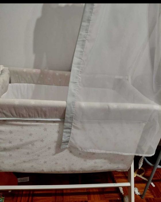 Berço bebe naf naf branco e cinza