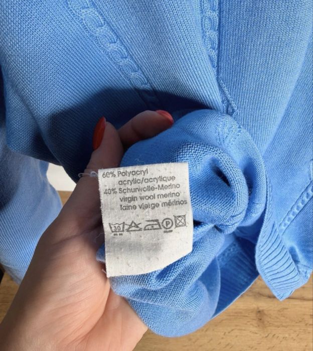 Today L blekitny sweter vintage 40 % welna merino