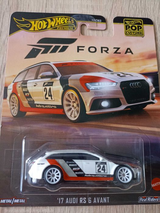 Hot Wheels premium 17 Audi RS6 Avant