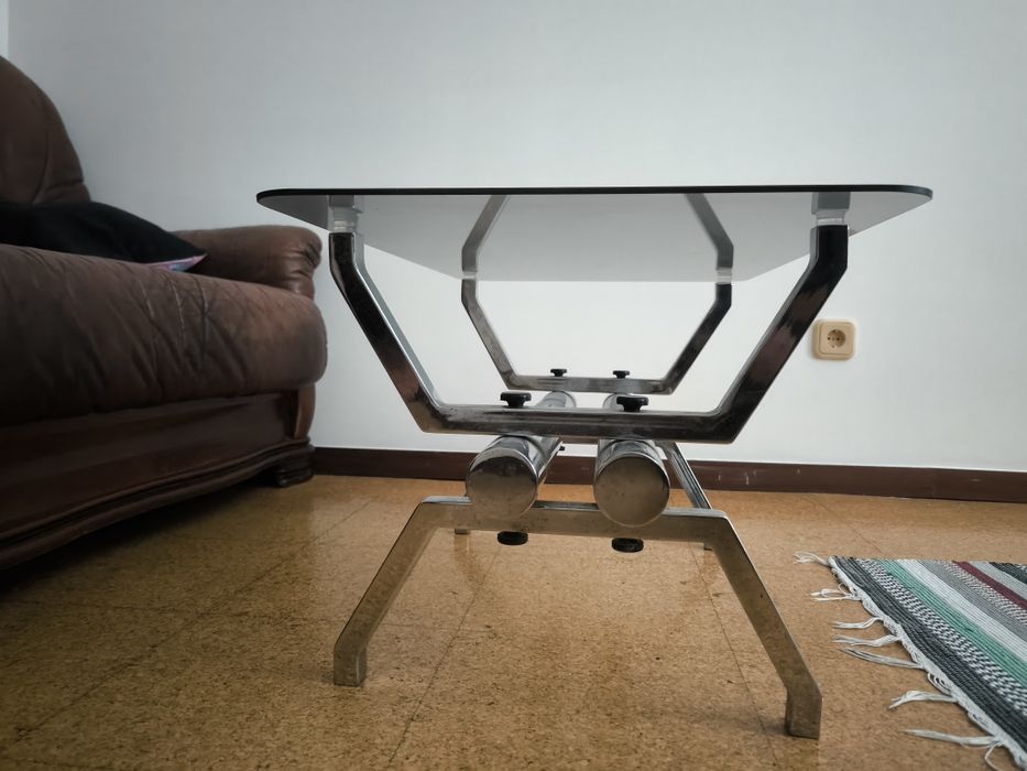 Mesa de apoio em vidro e tubo inox anos 70