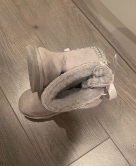 Botas UGG 33,5 cinza