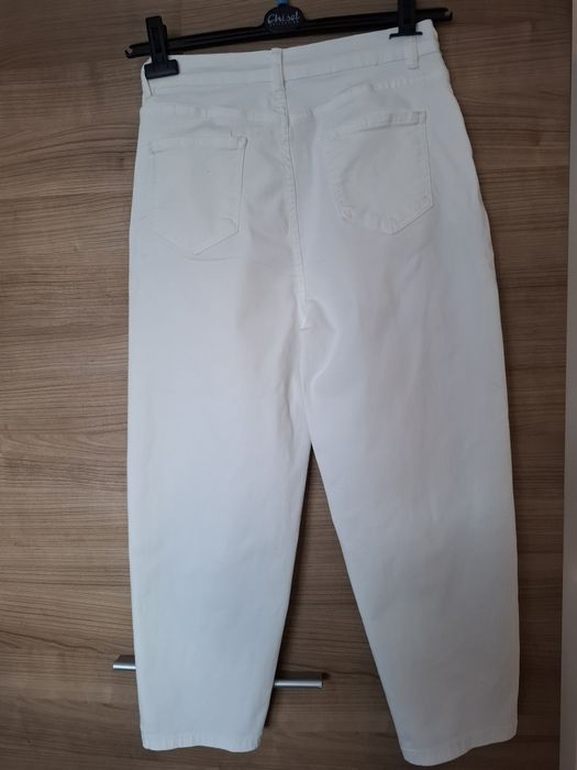 Spodnie damskie jeansowe z wysokim stanem 7/8