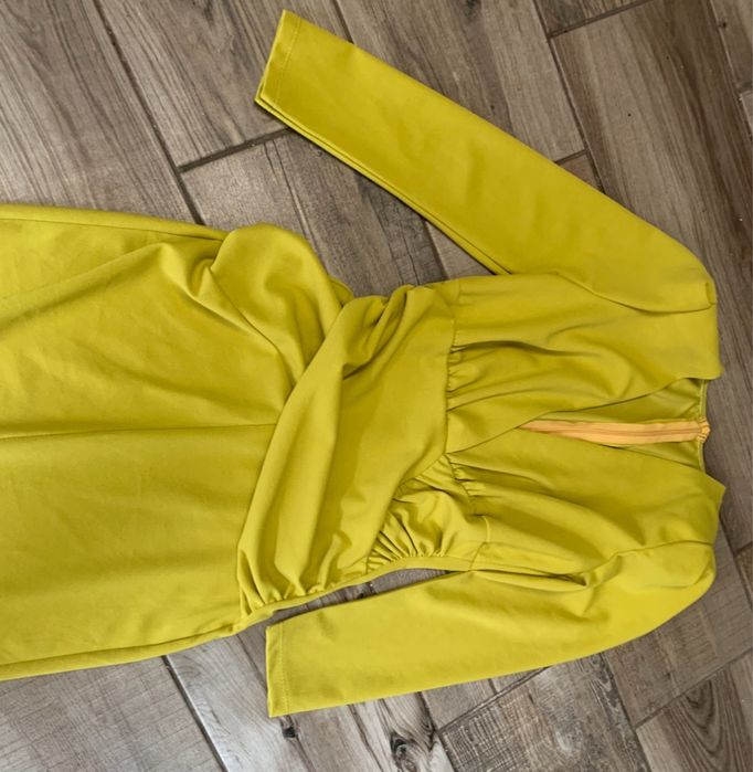 Vestido Midi Amarelo Lima com Draping | Novo sem etiquetas