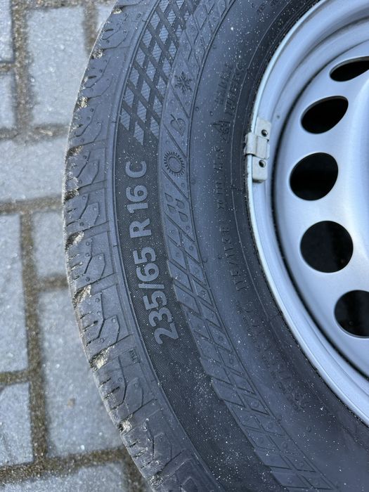 Koła felgi vw Crafter opony Continental 235/65r16c  wielosezonowe
