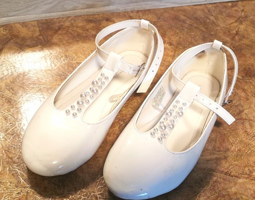 Туфлі для дівчинки