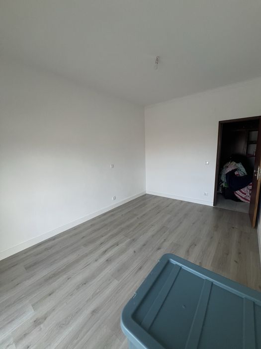 Quarto para arrendar/alugar