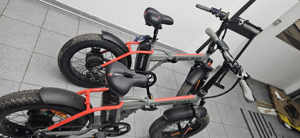 Bicicleta eletrica COMO NOVA