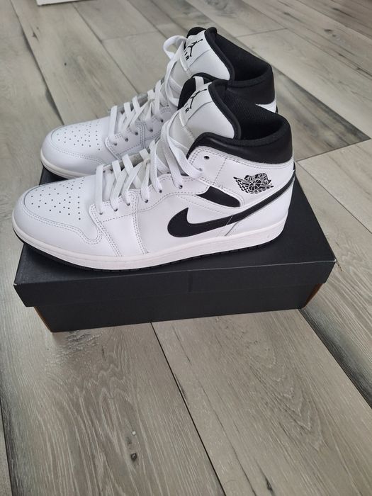 Air Jordan 1 Mid