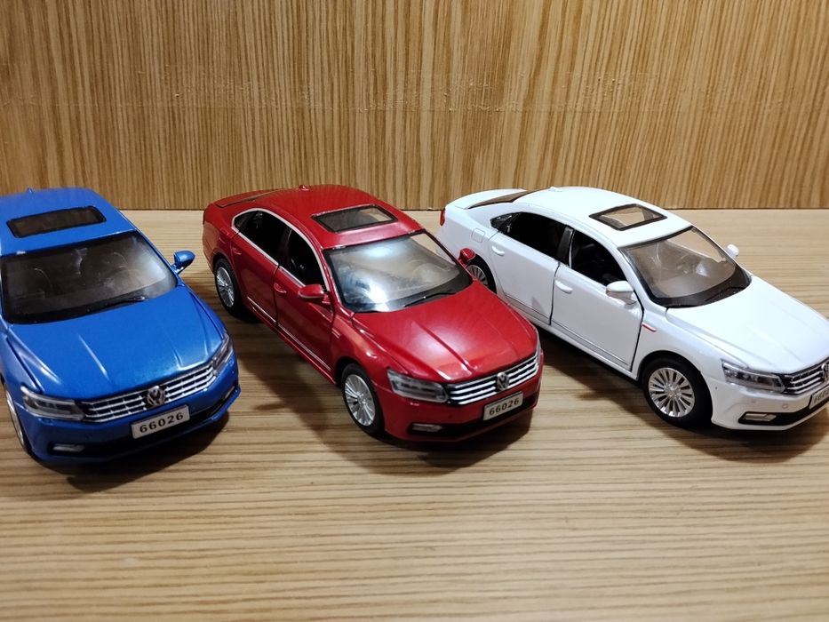Модель Volkswagen Passat 1:32 Автопром металл свет звук инерция пассат