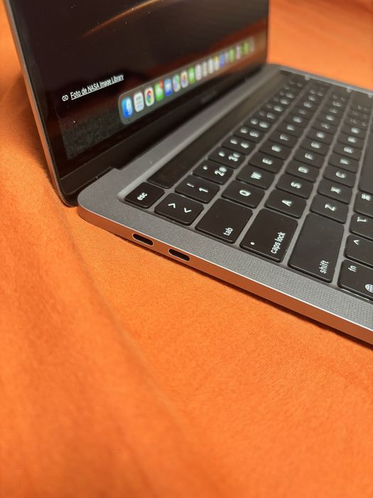 MacBook Pro M1 13” 2020 | 16GB RAM | 256GB SSD | Garantia