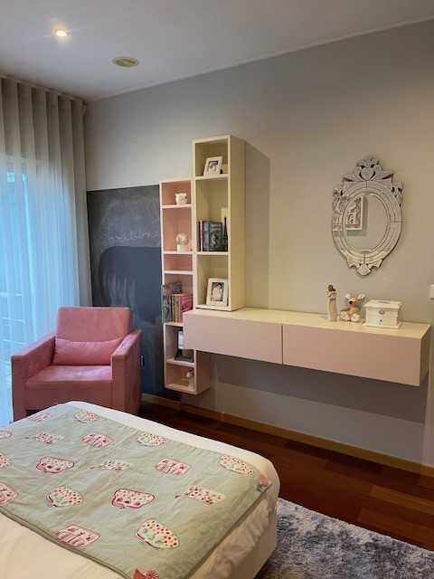 Quarto criança completo em excelente estado