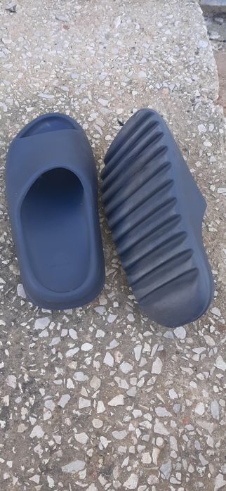 Chinelos adidas yezzy n40