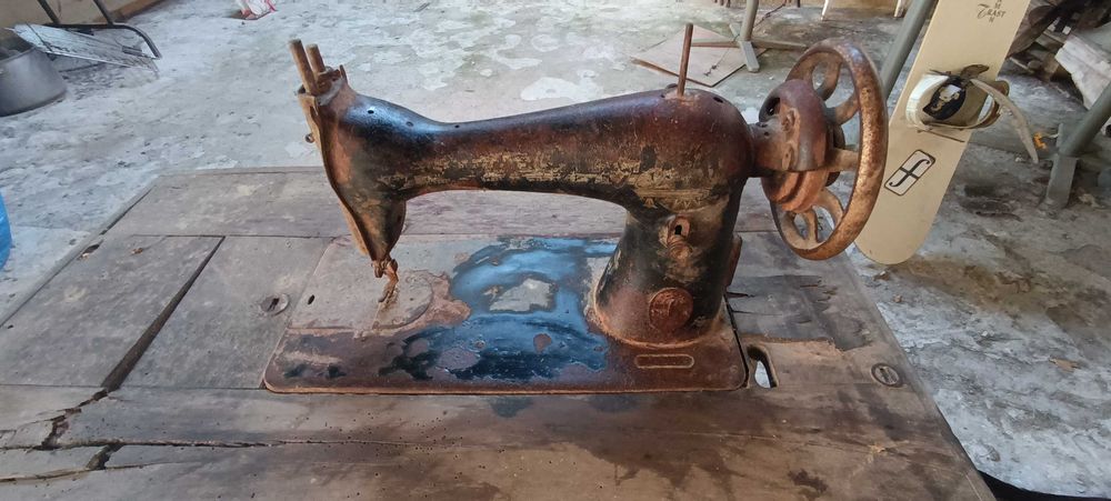 Maquinas de Costura antigas.