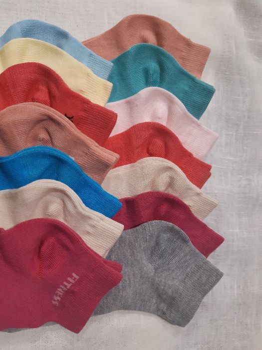 14 pares de soquetes de senhora/rapariga, queres ficar mais elegante?