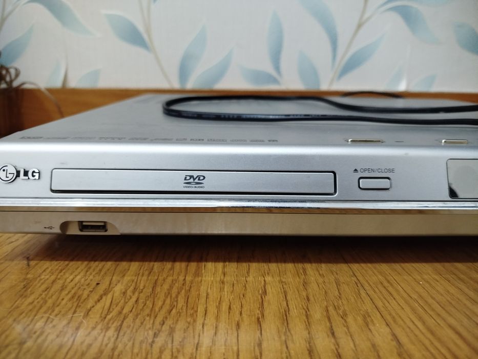 Leitor de DVD  da LG vintage. Encontra-se em ótimo estado.