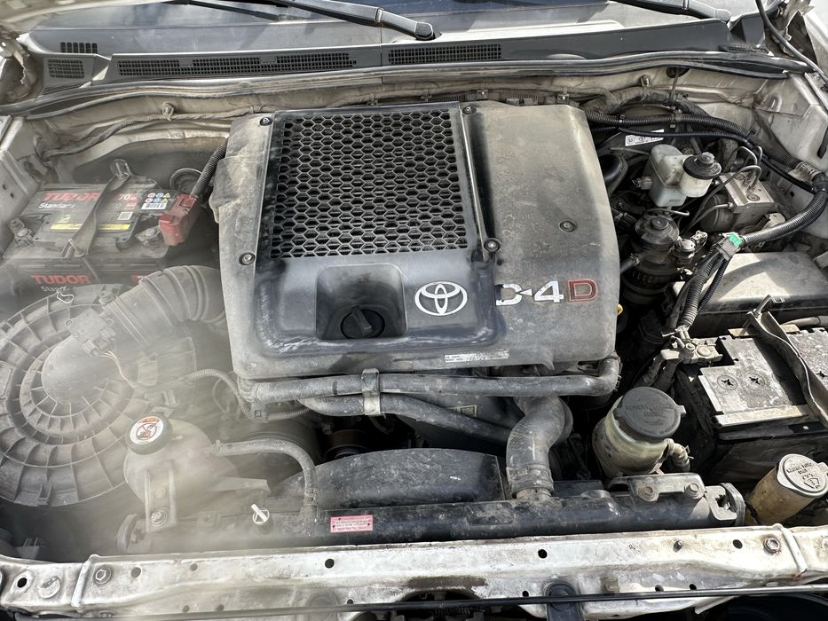 Toyota hilux 120 cv