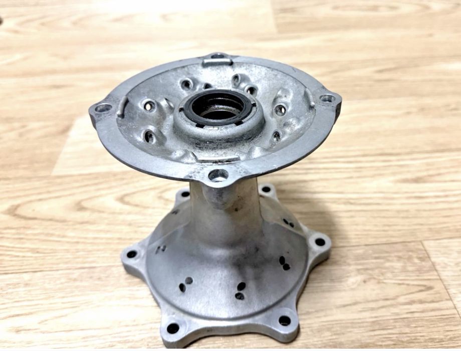 2000-2001 Cubo traseiro  honda cr125r  250r