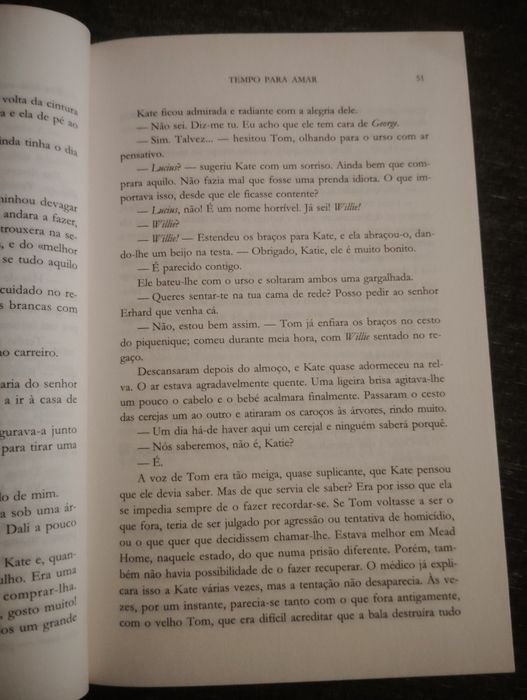Livro de Romance da Escritora Danielle Steel  Tempo para Amar Usado