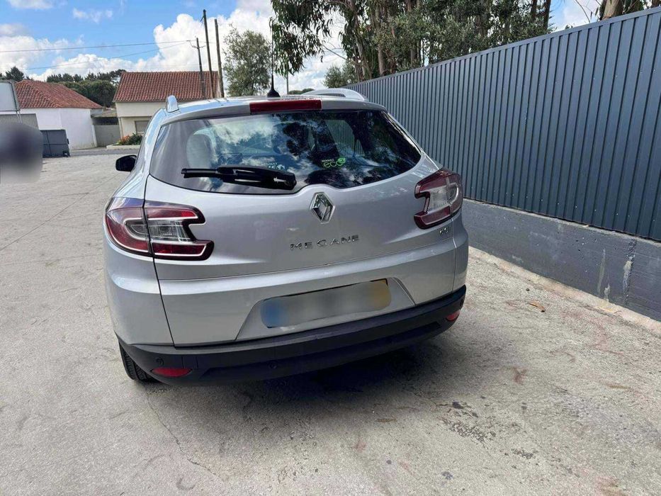 Renault Mégane em bom estado geral