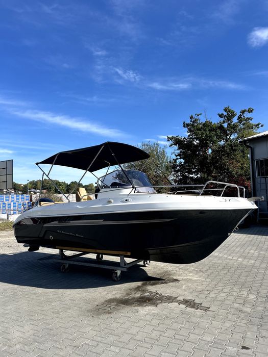 zestaw - łódź QX563 + silnik zaburtowy Yamaha F115