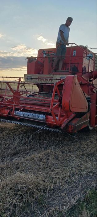 Sprzedam kombajn Deutz-Fahr M1000