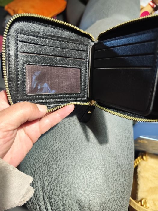 Carteira preta de homem