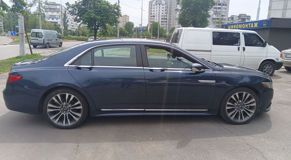Lincoln Continental  продаж